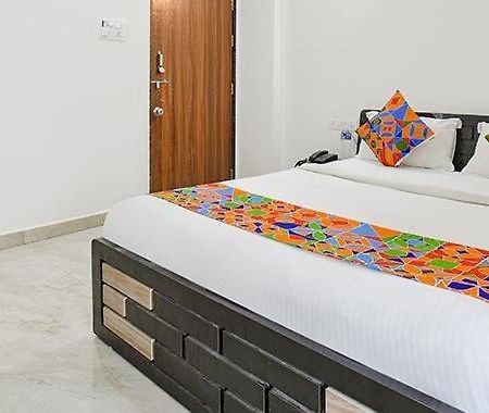 Hotel Dhd Deluxe - New Delhi Railway Station Exteriör bild