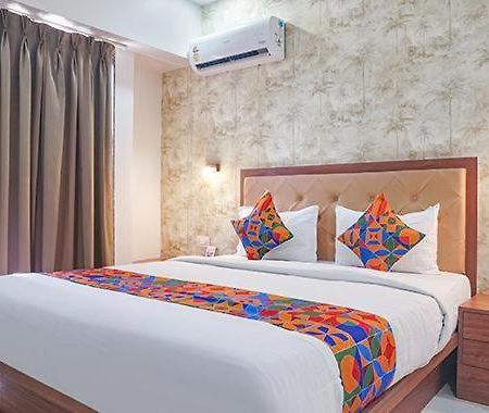 Hotel Dhd Deluxe - New Delhi Railway Station Exteriör bild