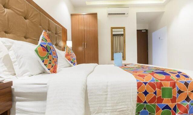 Hotel Dhd Deluxe - New Delhi Railway Station Exteriör bild
